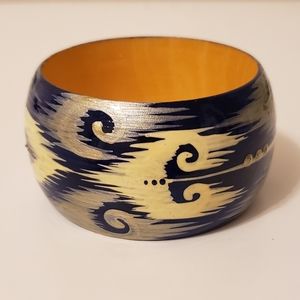 NEW - Bangle bracelet